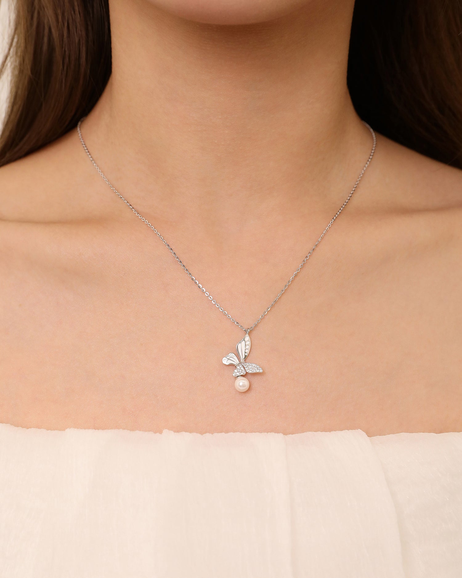 Pearl Flutter Necklace