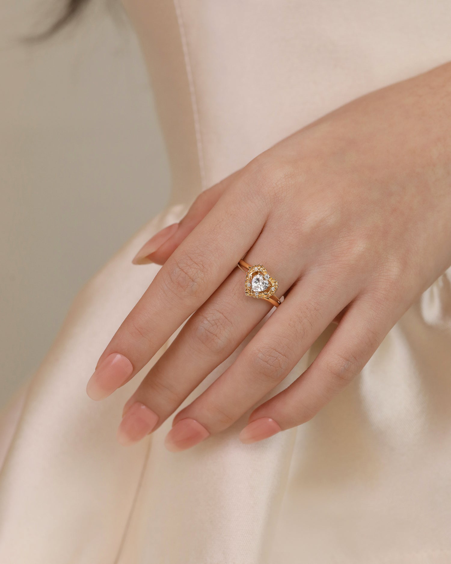 Heart in Bloom Whisper Petal Ring