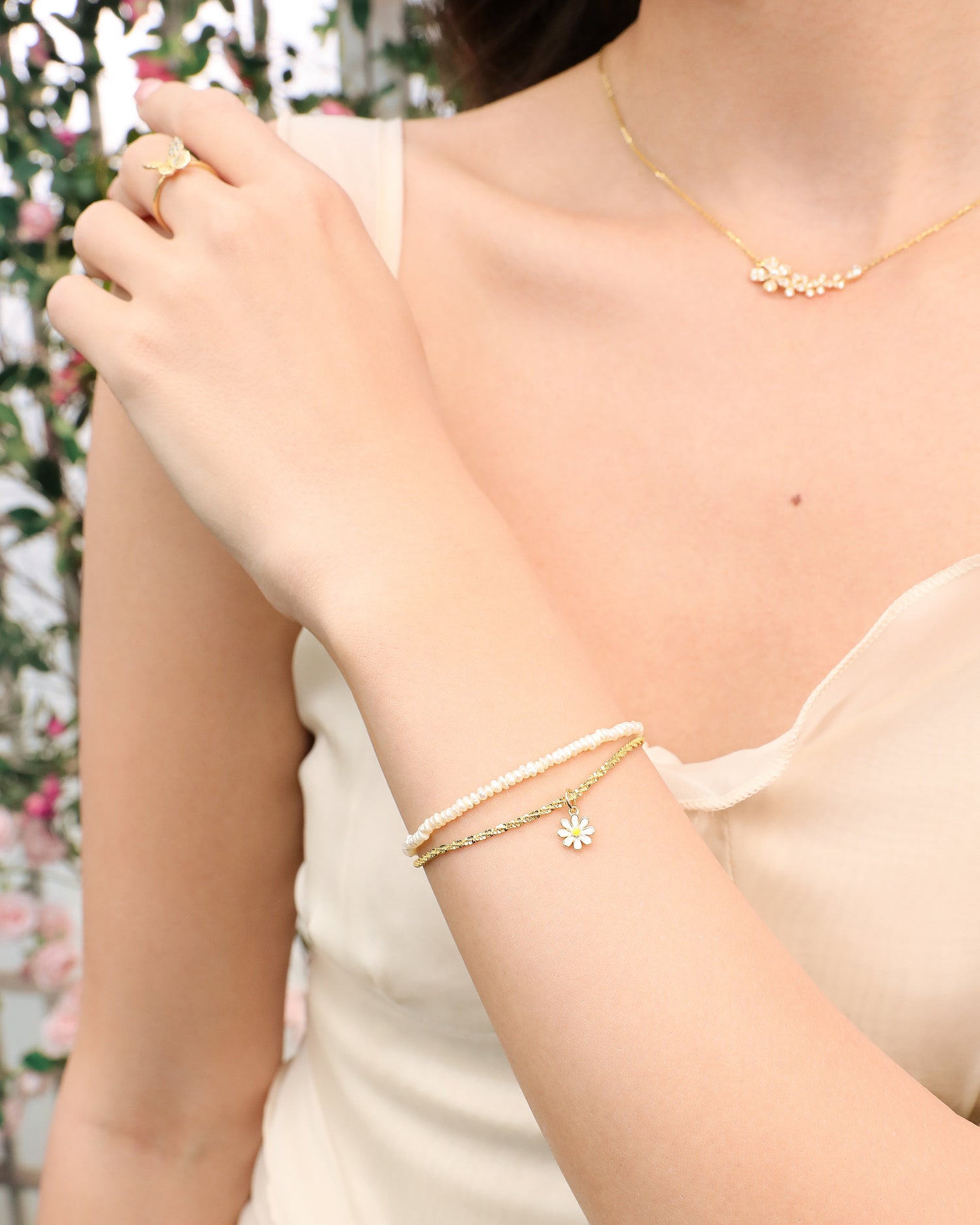 Daisy Pearl Bracelet