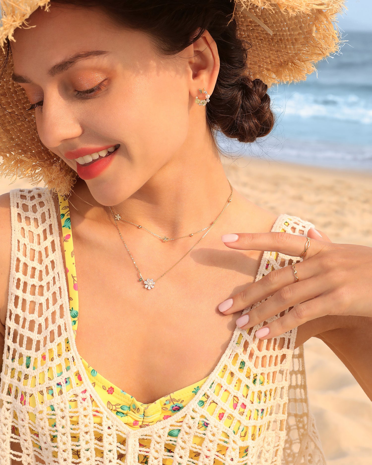 Elegant Flower Necklace