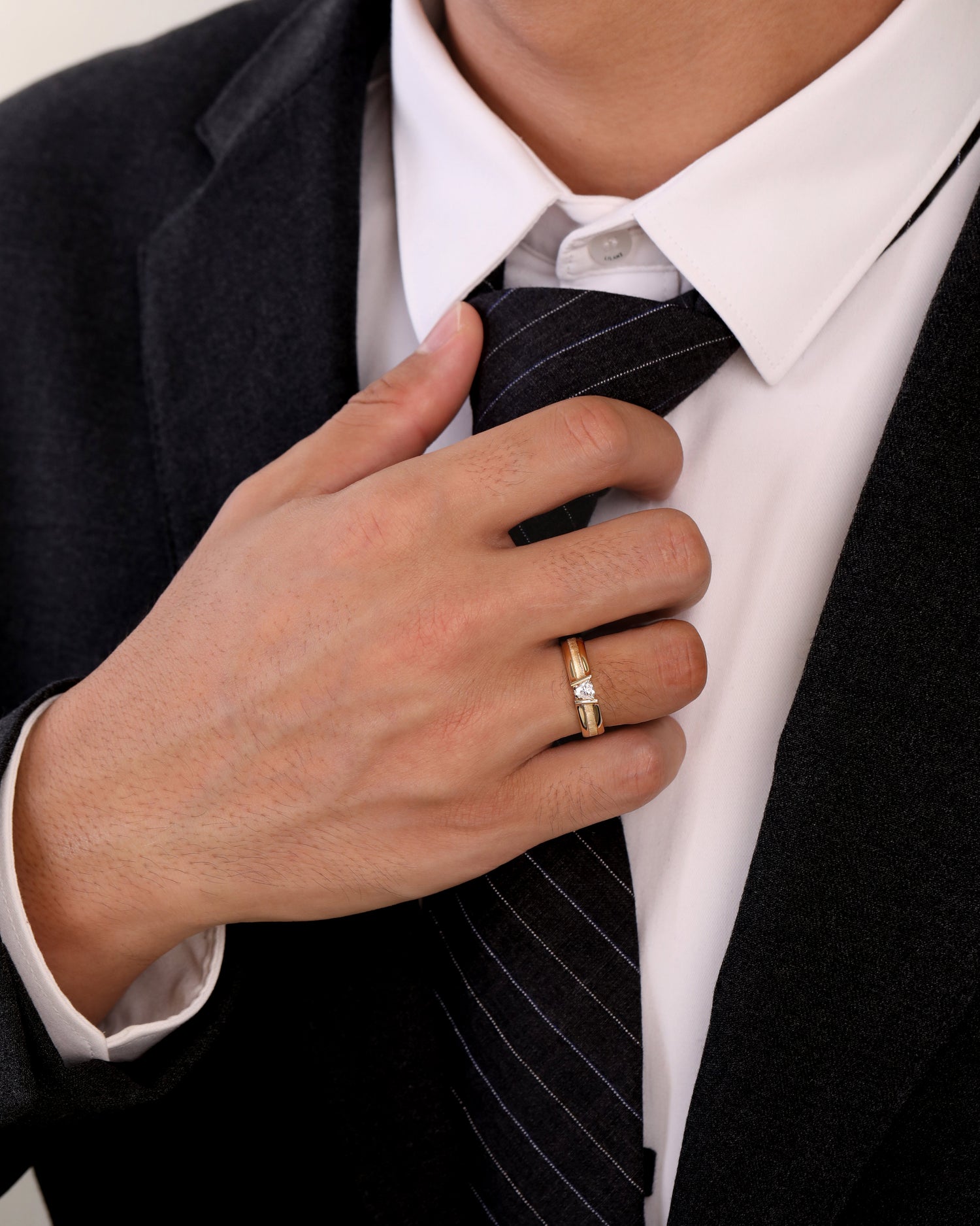 Triangle Bold Ring