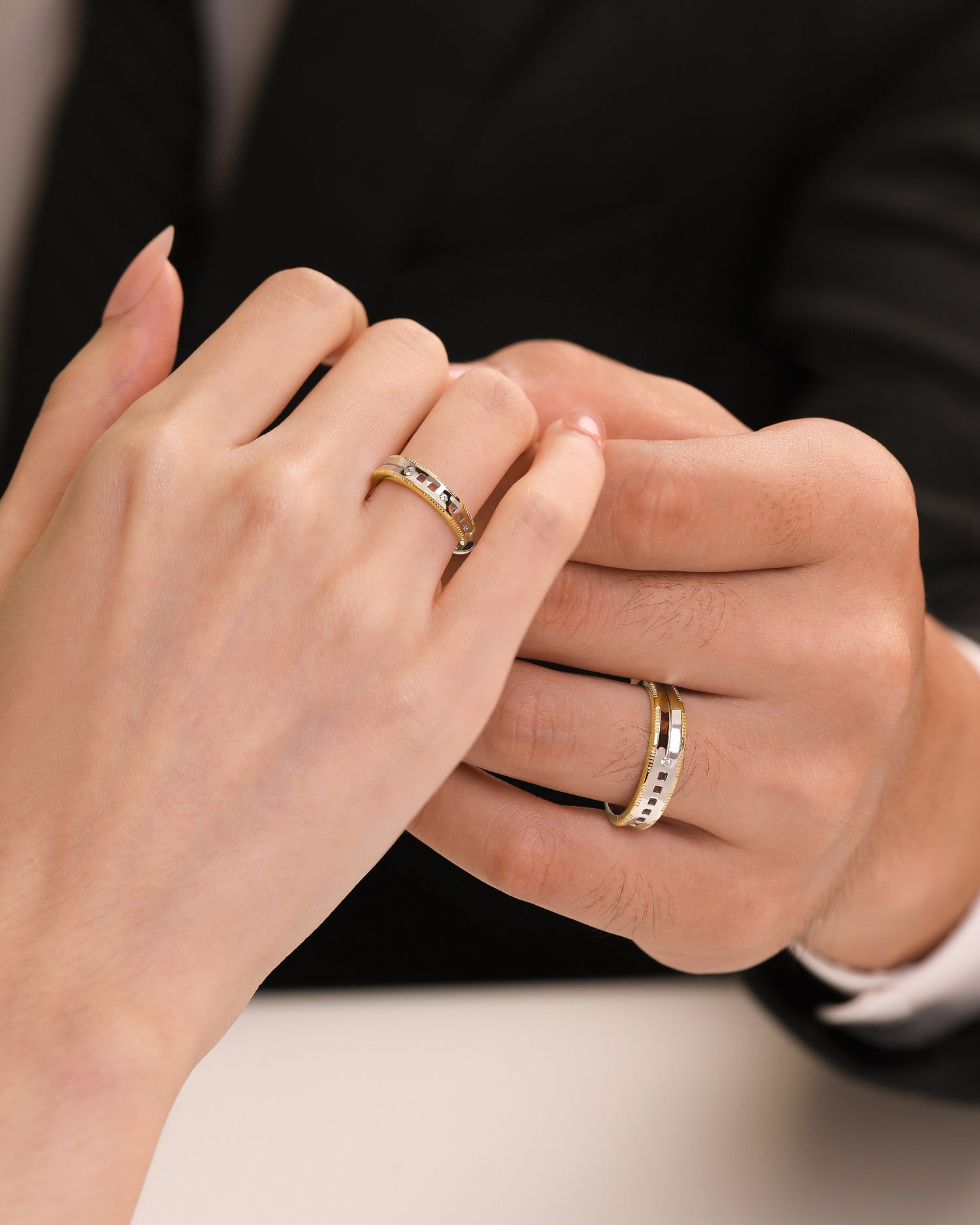 Parallel Hearts Couples’ Rings (Gold)