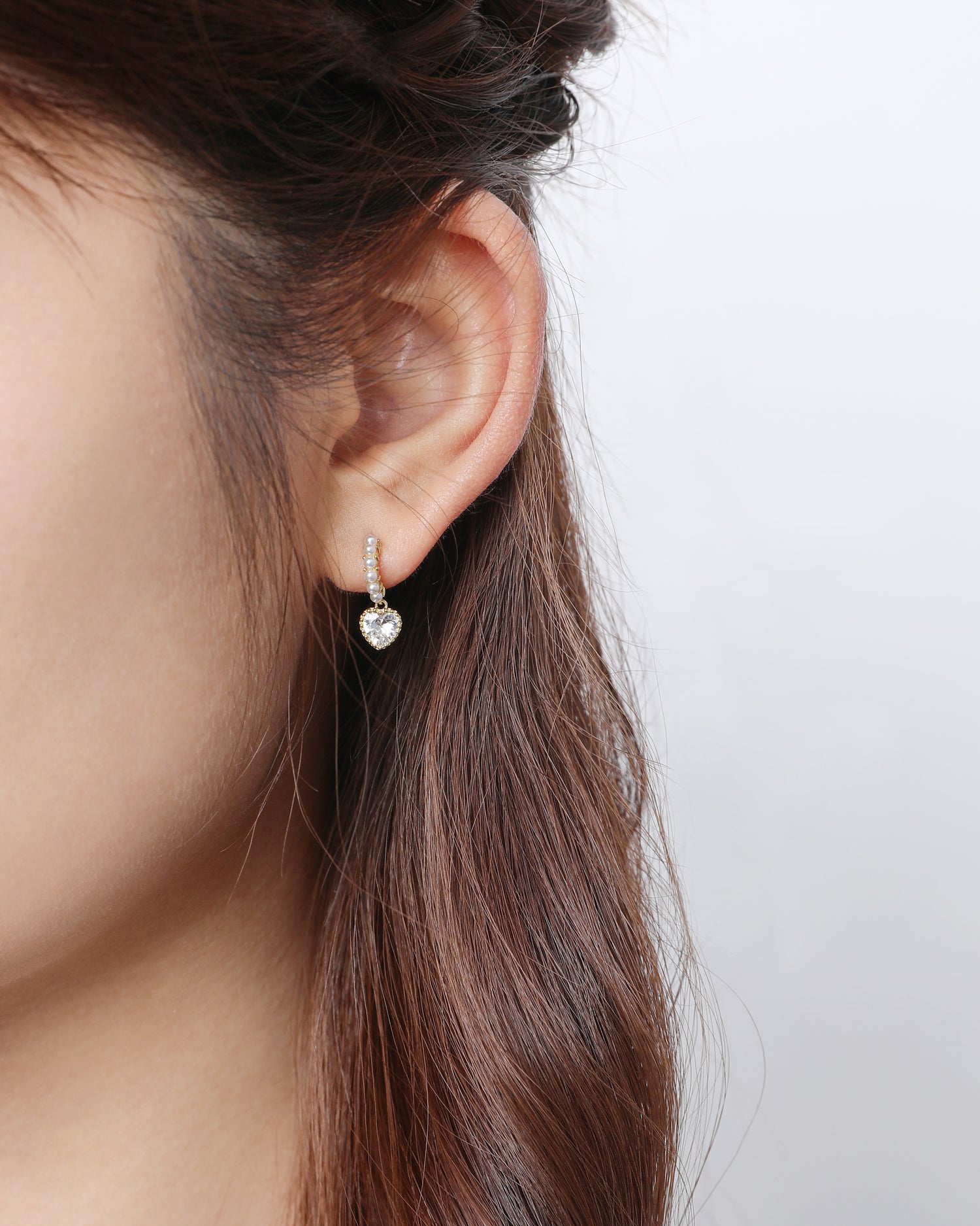 Tiny Diamond Pearl Earrings