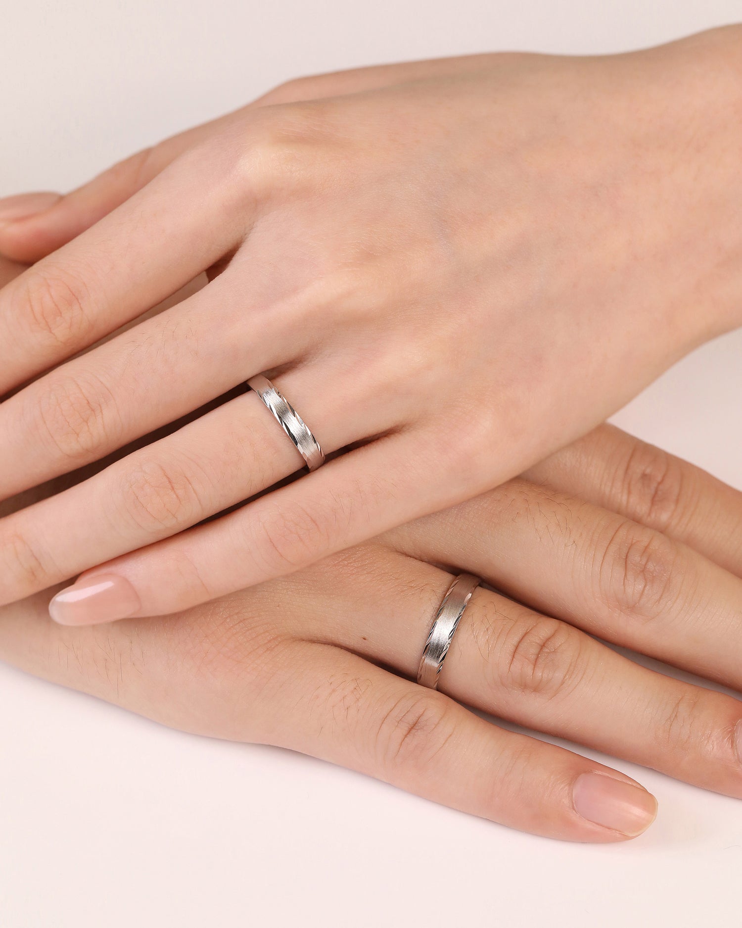 Eternal Echo Couples' Rings