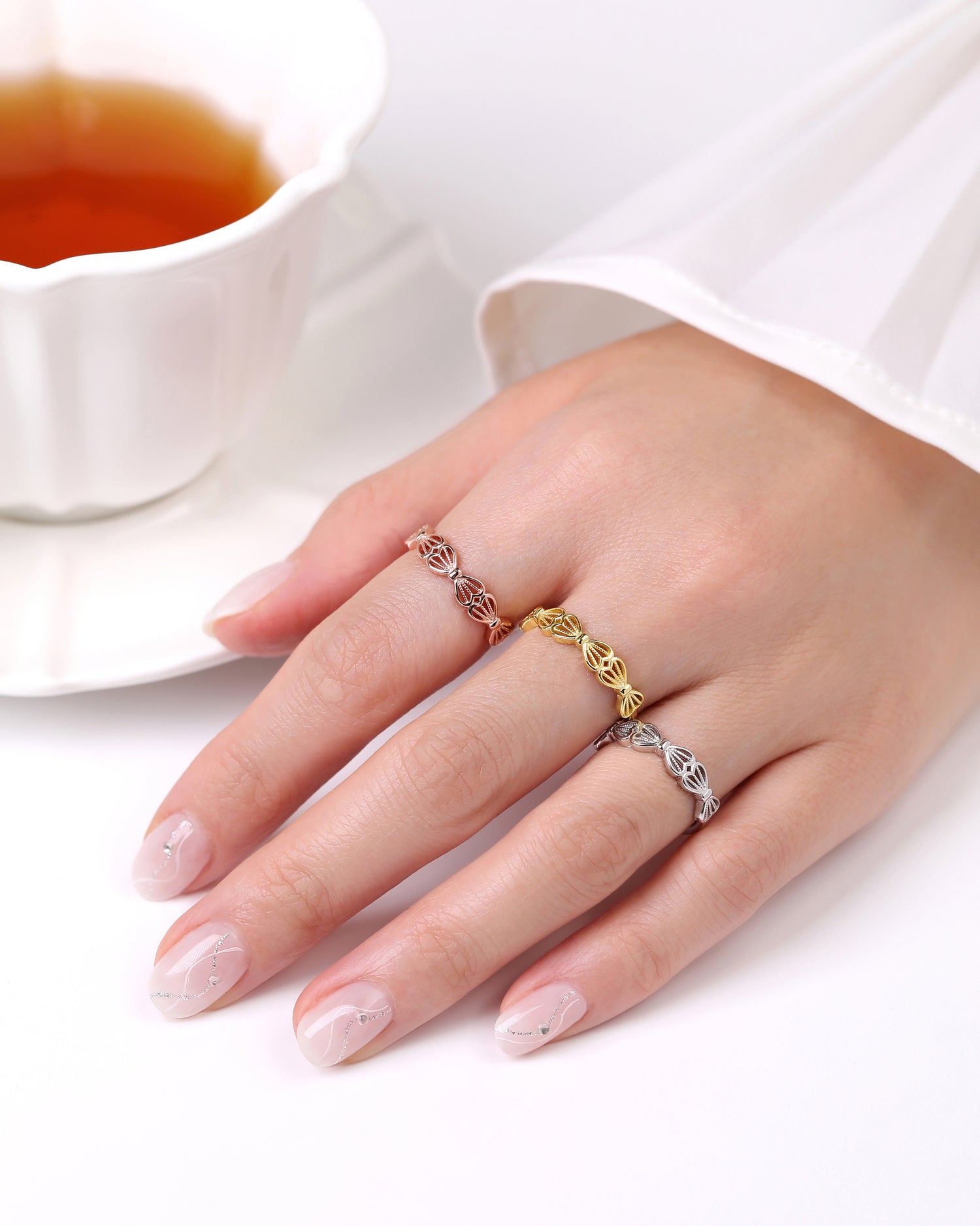Soft Bows Ring