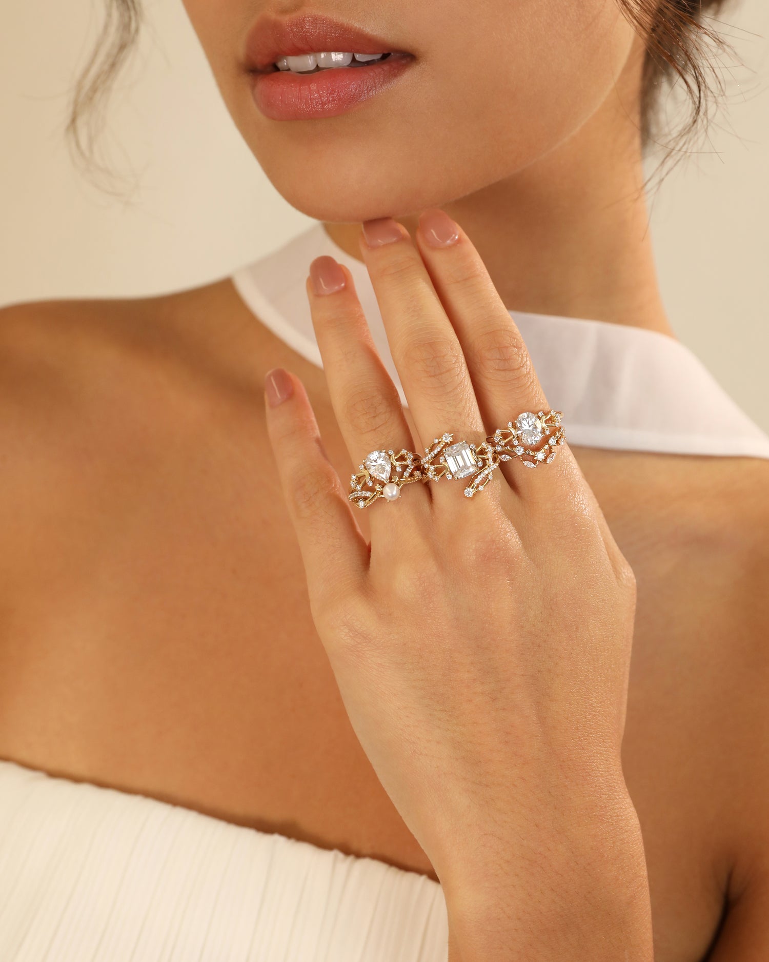 Moonbeam Muse Oval Ring