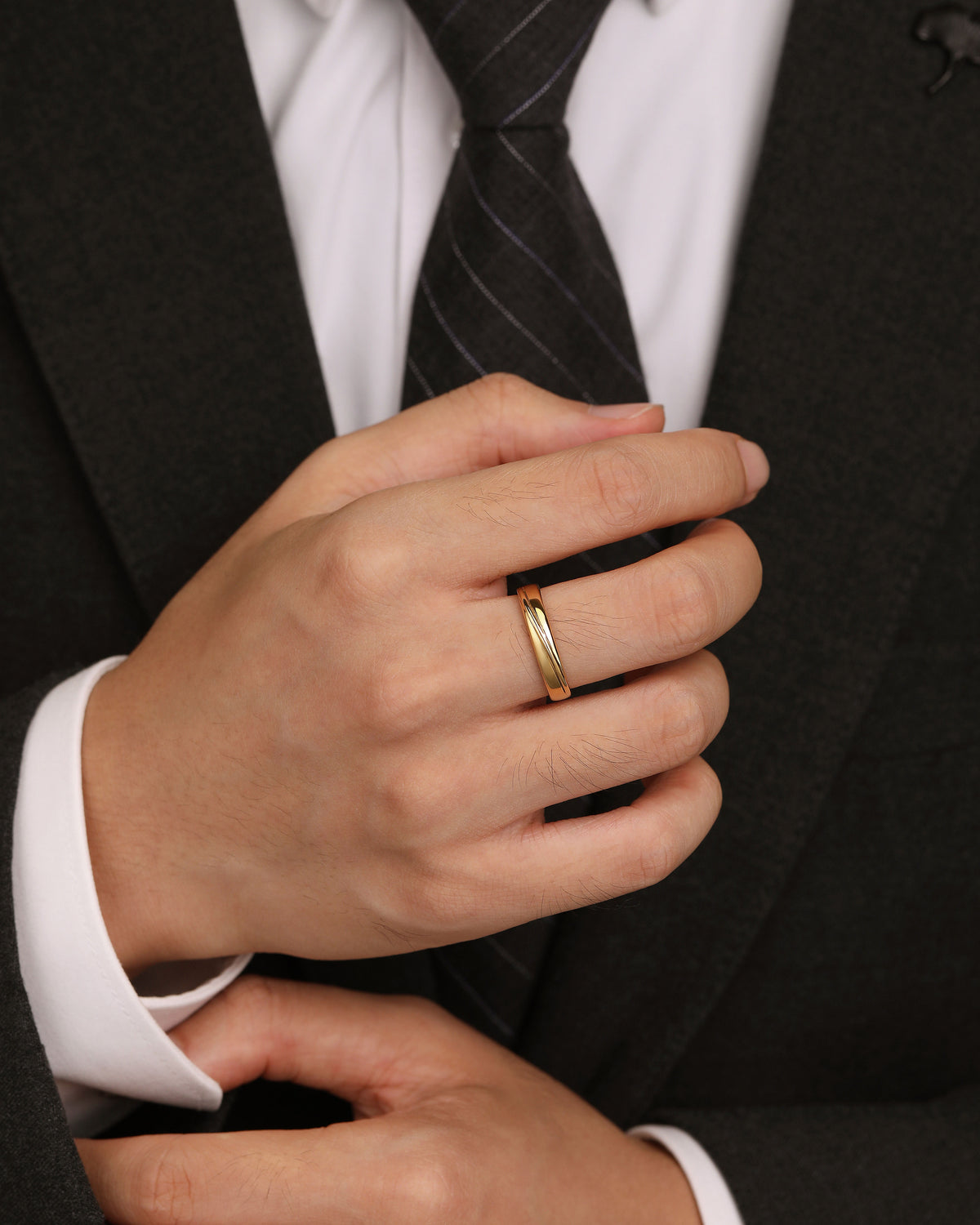 Axis Ring