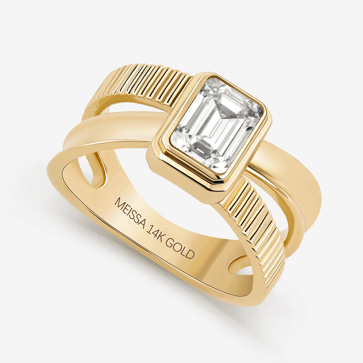 Radiant Crest Ring in Solid Gold