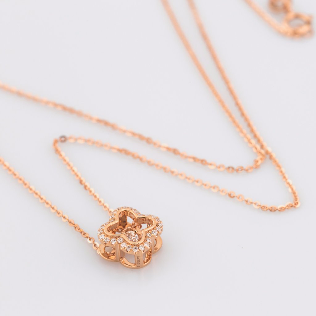 18K Rose Gold Clover Motion Necklace